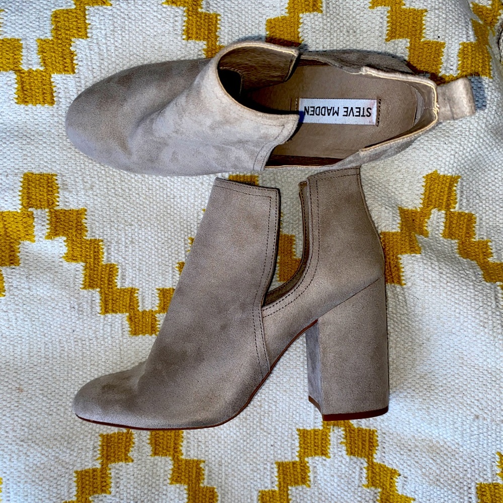 Steve Madden bootie